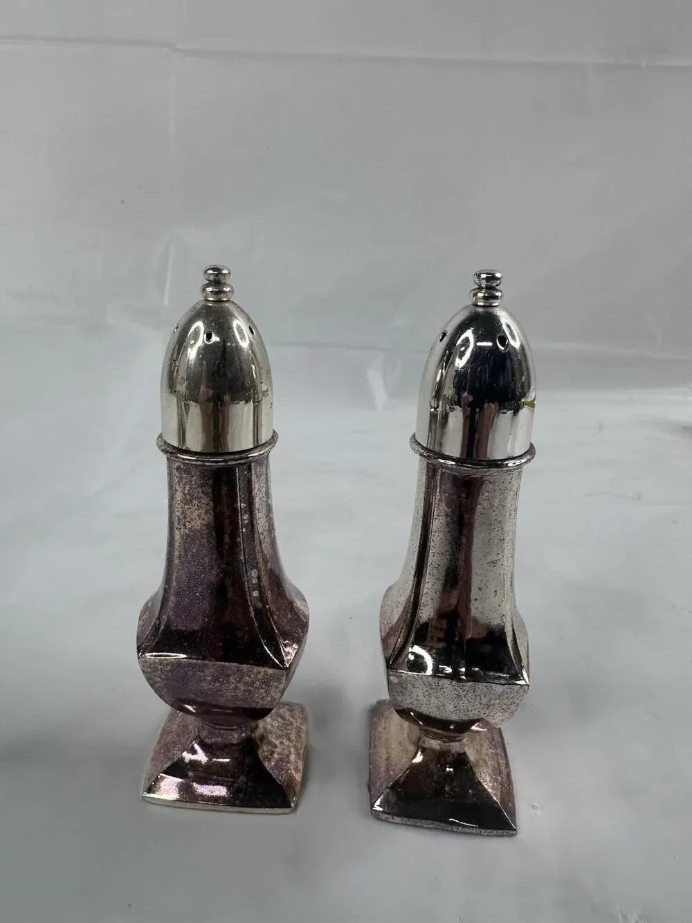 Vintage Oneida Silver Plate Salt & Pepper Shakers Pair Elegant Design Japan